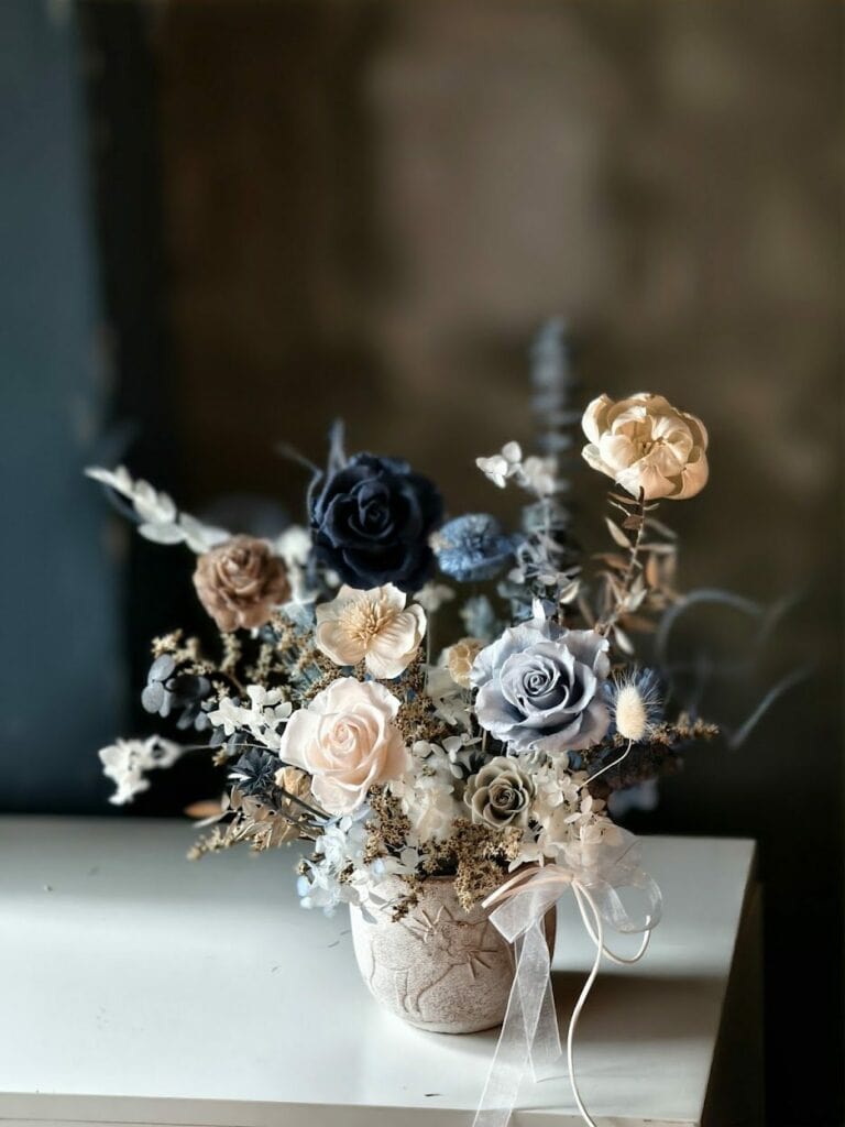 村花鮭女作品：盆花