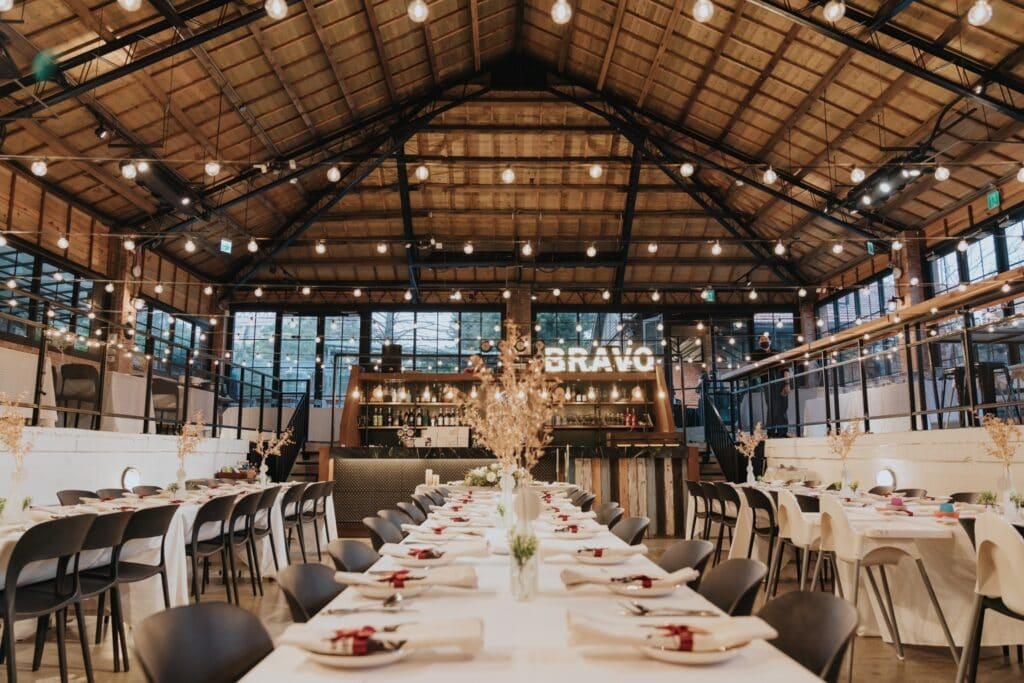 村花弄囍x美軍俱樂部的韓式自然風格室內桌花設計