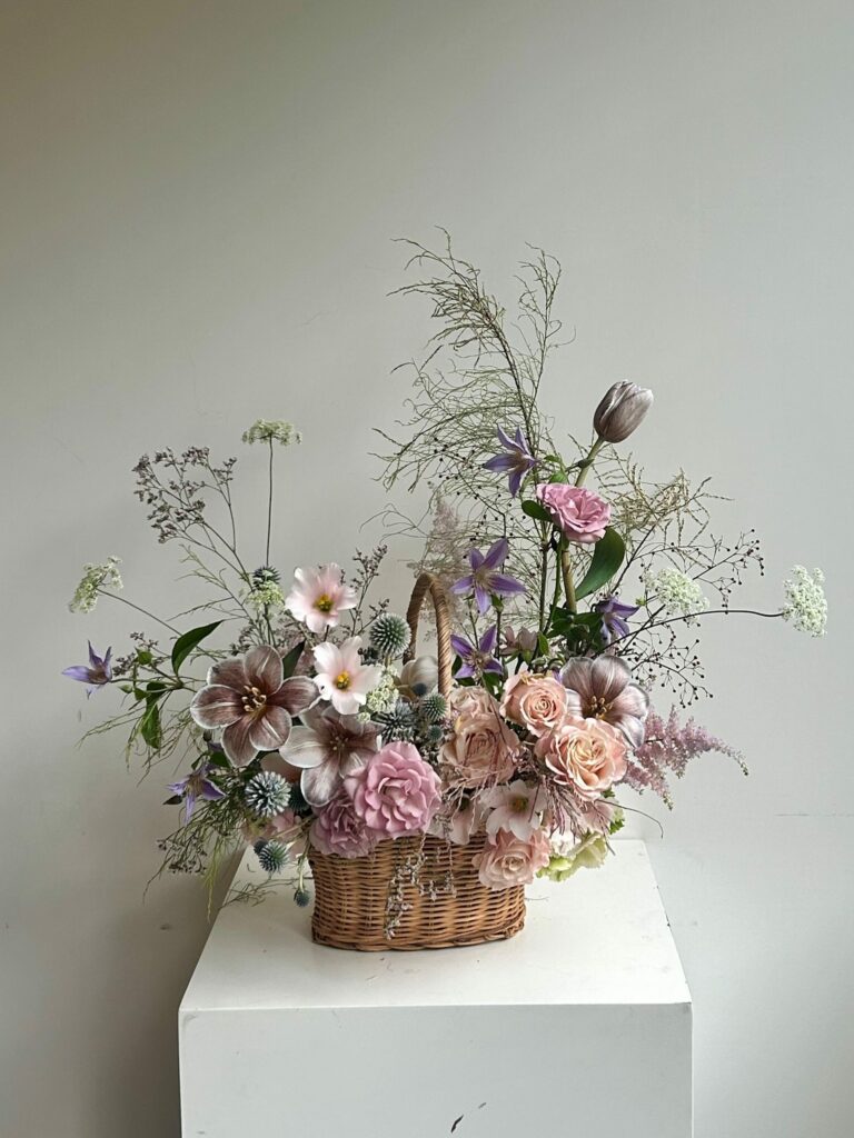 村家鮭女作品：鮮花花籃